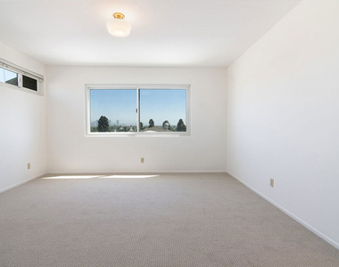 12100 Marine Street - Photo Thumbnail 16