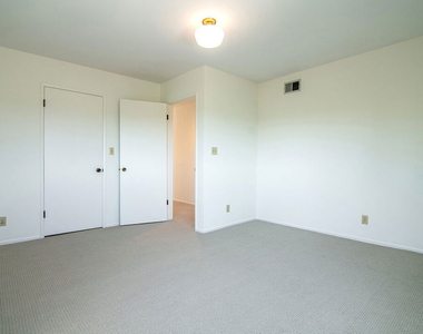 12100 Marine Street - Photo Thumbnail 22