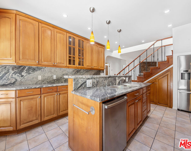 22018 Dumetz Road - Photo Thumbnail 16