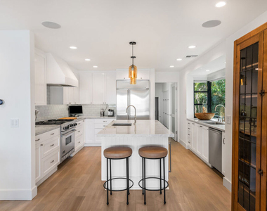 7089 Birdview Avenue - Photo Thumbnail 22