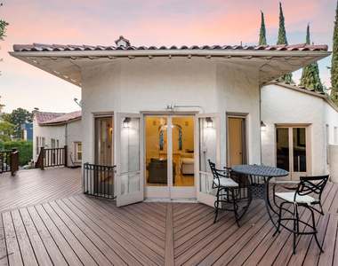 2238 El Contento Drive - Photo Thumbnail 12
