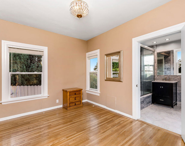 2238 El Contento Drive - Photo Thumbnail 15