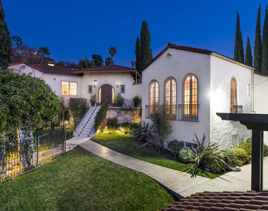 2238 El Contento Drive - Photo Thumbnail 4