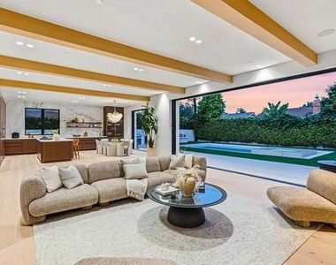 4900 Valjean Avenue - Photo Thumbnail 1