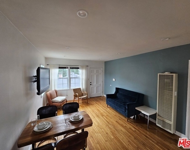 2333 S Garth Avenue - Photo Thumbnail 5