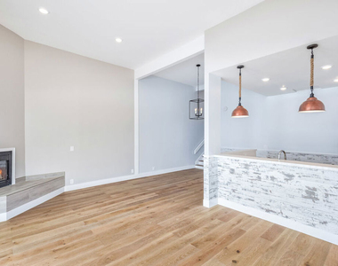 25328 Malibu Road - Photo Thumbnail 3