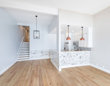 25328 Malibu Road - Photo Thumbnail 1