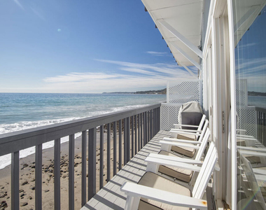25328 Malibu Road - Photo Thumbnail 5