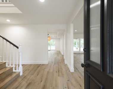 26038 Trana Circle - Photo Thumbnail 3