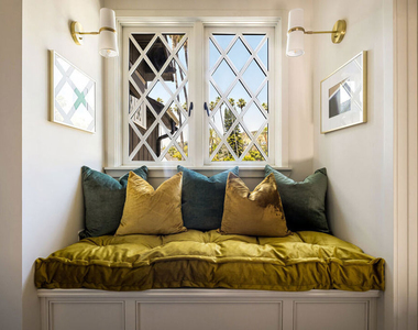 1635 N Genesee Avenue - Photo Thumbnail 9