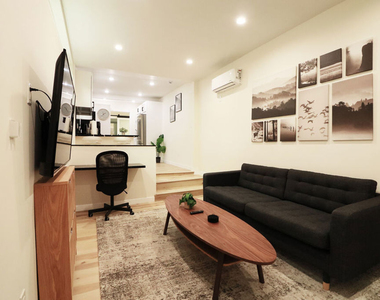 9040 Phyllis Avenue - Photo Thumbnail 1
