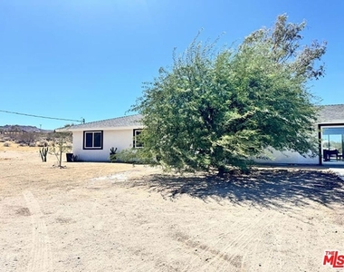 6836 Mount Shasta Avenue - Photo Thumbnail 14