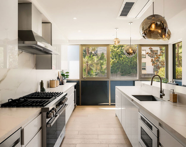 1644 Malcolm Avenue - Photo Thumbnail 30