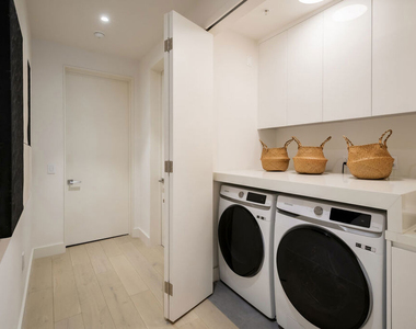 1644 Malcolm Avenue - Photo Thumbnail 58