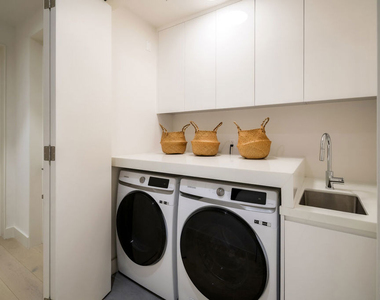 1644 Malcolm Avenue - Photo Thumbnail 59