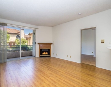 10932 Morrison Street - Photo Thumbnail 2