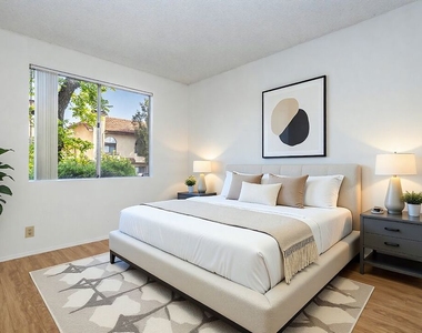 10932 Morrison Street - Photo Thumbnail 16
