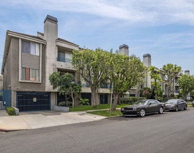 10932 Morrison Street - Photo Thumbnail 25