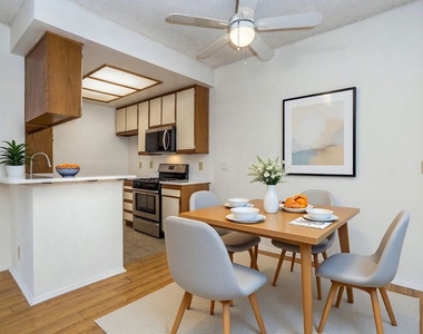 10932 Morrison Street - Photo Thumbnail 8