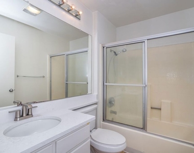 10932 Morrison Street - Photo Thumbnail 18