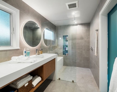 2344 Banyan Drive - Photo Thumbnail 30