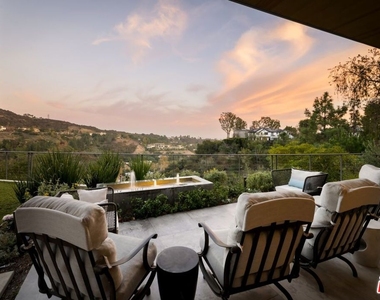 2344 Banyan Drive - Photo Thumbnail 53