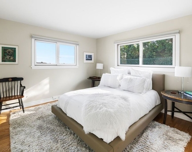 2344 Banyan Drive - Photo Thumbnail 35