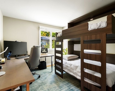 2344 Banyan Drive - Photo Thumbnail 39
