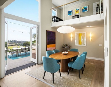 2344 Banyan Drive - Photo Thumbnail 15