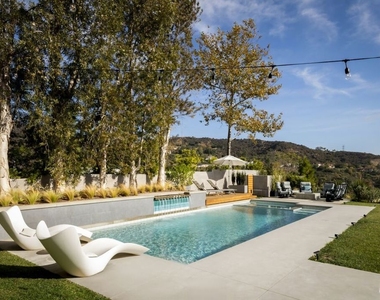 2344 Banyan Drive - Photo Thumbnail 44