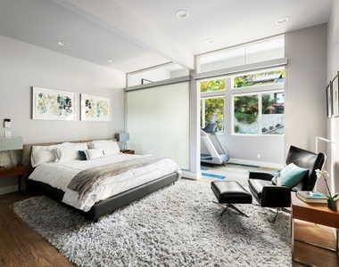 2344 Banyan Drive - Photo Thumbnail 28