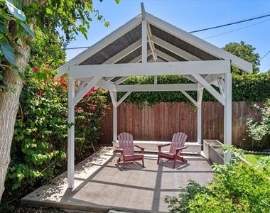8908 Gibson Street - Photo Thumbnail 14