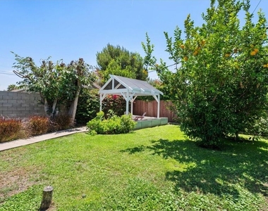 8908 Gibson Street - Photo Thumbnail 15