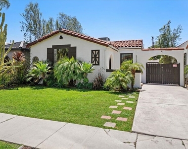 8908 Gibson Street - Photo Thumbnail 11