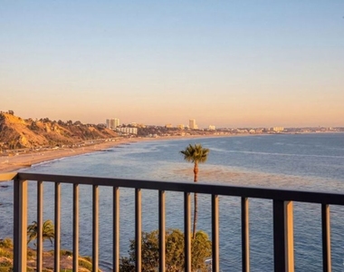 17350 W Sunset Boulevard - Photo Thumbnail 13