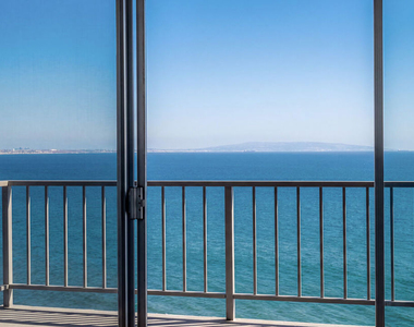17350 W Sunset Boulevard - Photo Thumbnail 7