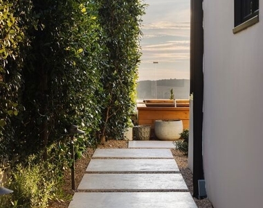 16736 Via Pacifica - Photo Thumbnail 3