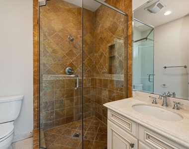 419 N Laurel Avenue - Photo Thumbnail 34
