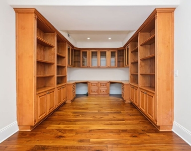 419 N Laurel Avenue - Photo Thumbnail 5