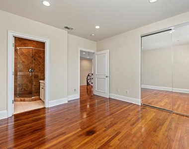 419 N Laurel Avenue - Photo Thumbnail 33