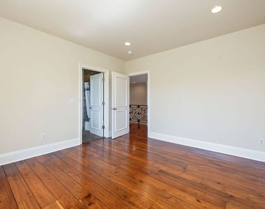 419 N Laurel Avenue - Photo Thumbnail 38