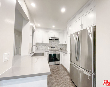 1117 S Bedford Street - Photo Thumbnail 2