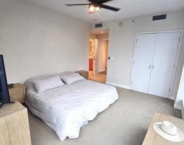 325 7th Ave - Photo Thumbnail 19