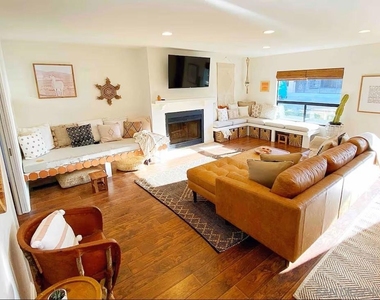 837 4th Street - Photo Thumbnail 11