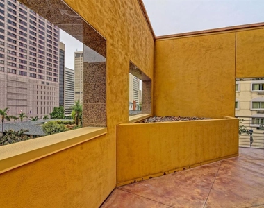 801 Ash St - Photo Thumbnail 14