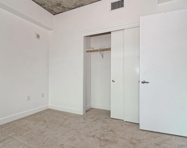 801 Ash St - Photo Thumbnail 23