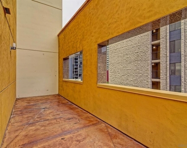 801 Ash St - Photo Thumbnail 15