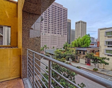 801 Ash St - Photo Thumbnail 11