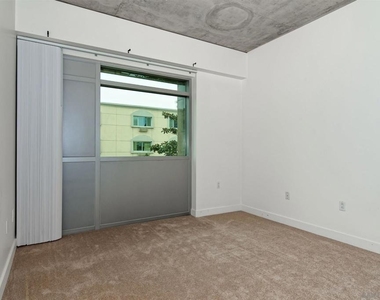 801 Ash St - Photo Thumbnail 24