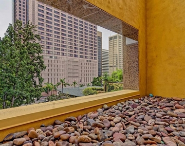 801 Ash St - Photo Thumbnail 13